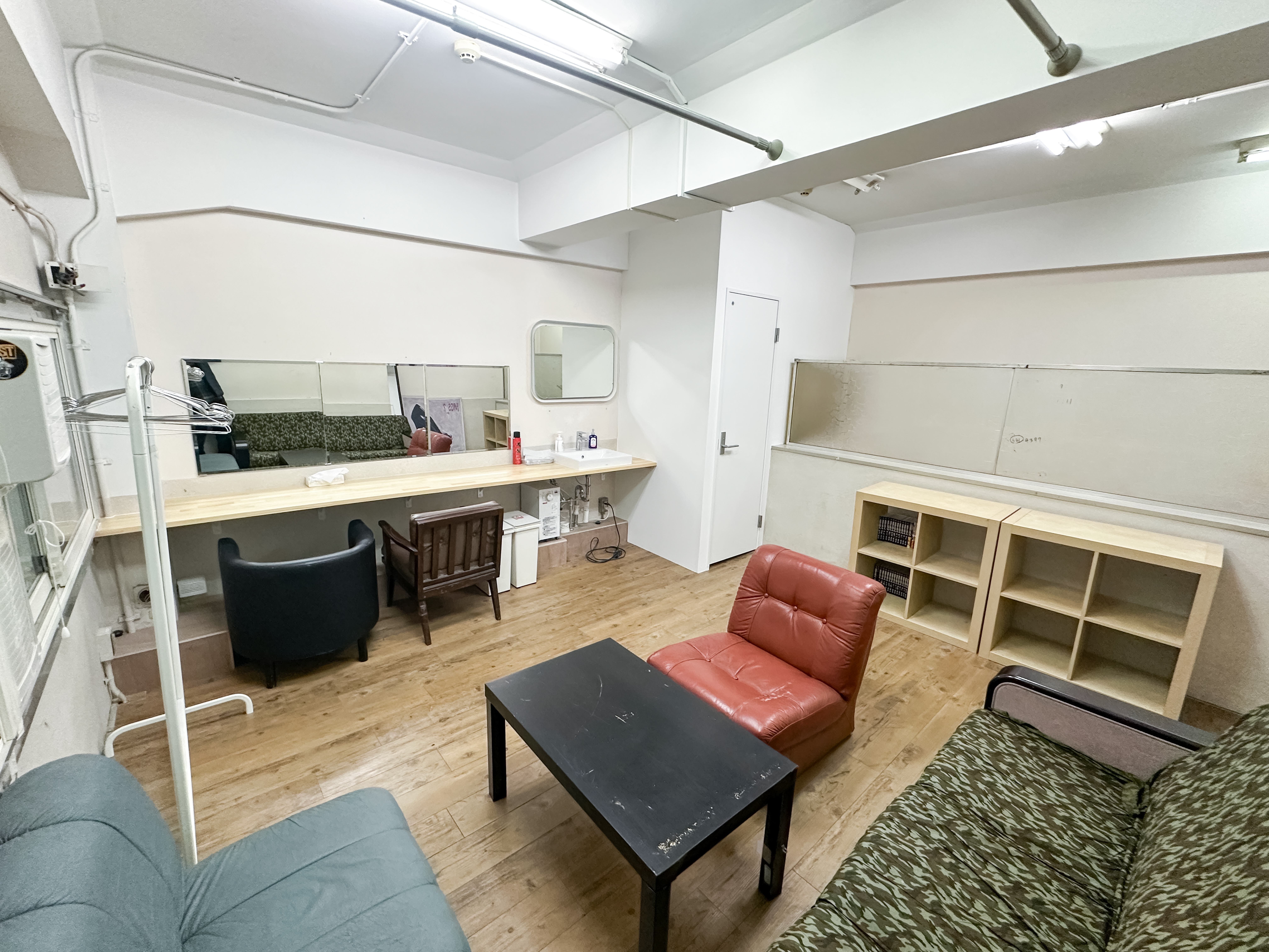 ハーバースタジオ 楽屋2F